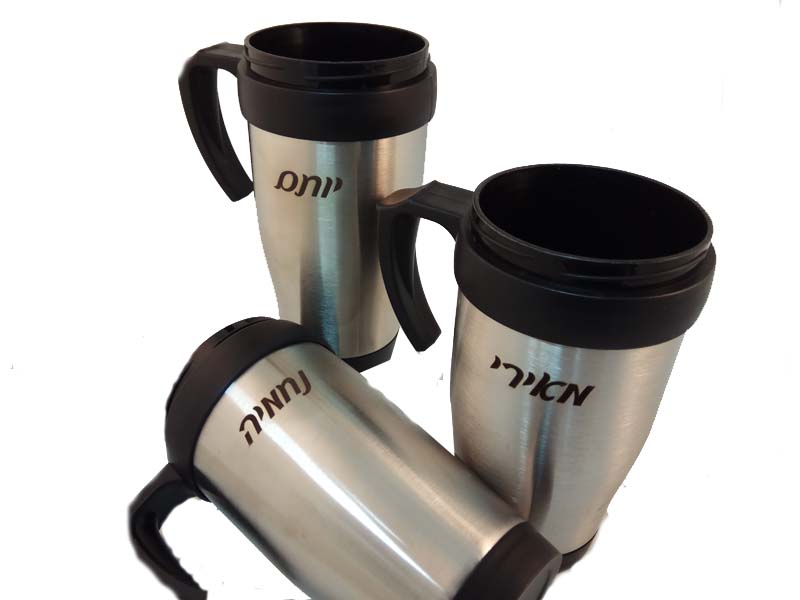 פי סי גרף  חריטה והדפסה על מוצרים.
